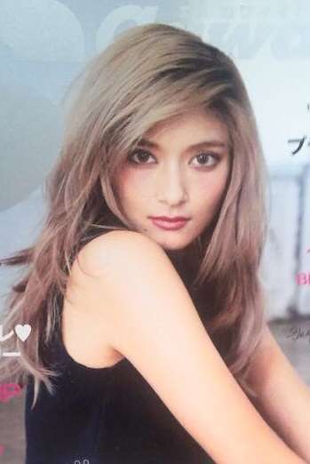 美女の画像が不思議とあつまってくるトピ