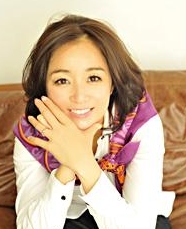 年齢よりも若く見える芸能人 または老けて見える芸能人は？