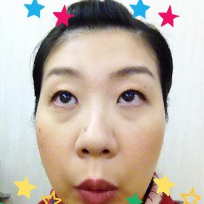 年齢よりも若く見える芸能人 または老けて見える芸能人は？