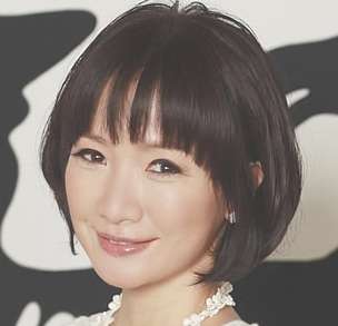 年齢よりも若く見える芸能人 または老けて見える芸能人は？