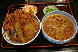 麺類を食べるとき、ご飯も食べますか？