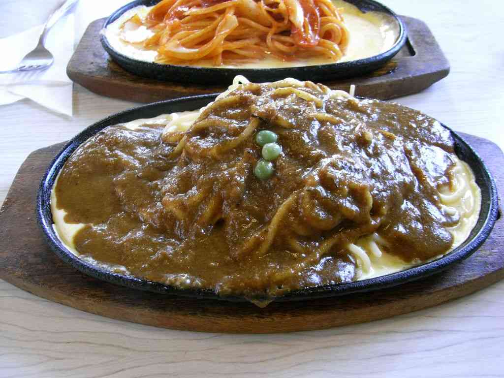 麺類を食べるとき、ご飯も食べますか？