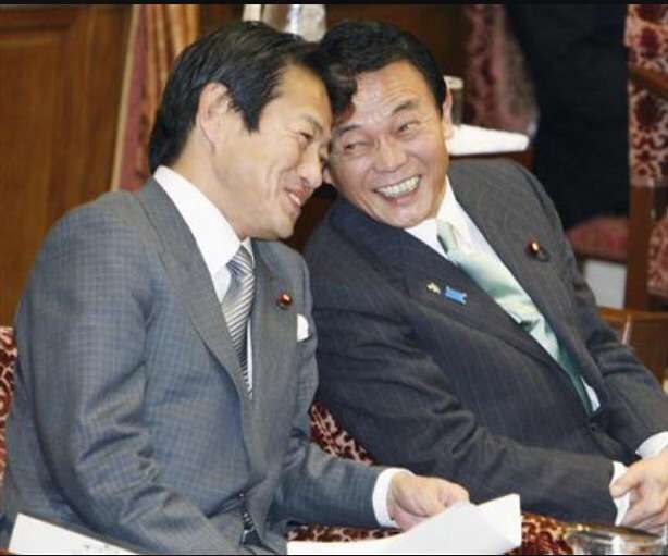 「麻生太郎 かわいい」でネット検索するとめっちゃ和むとツイッターで話題に