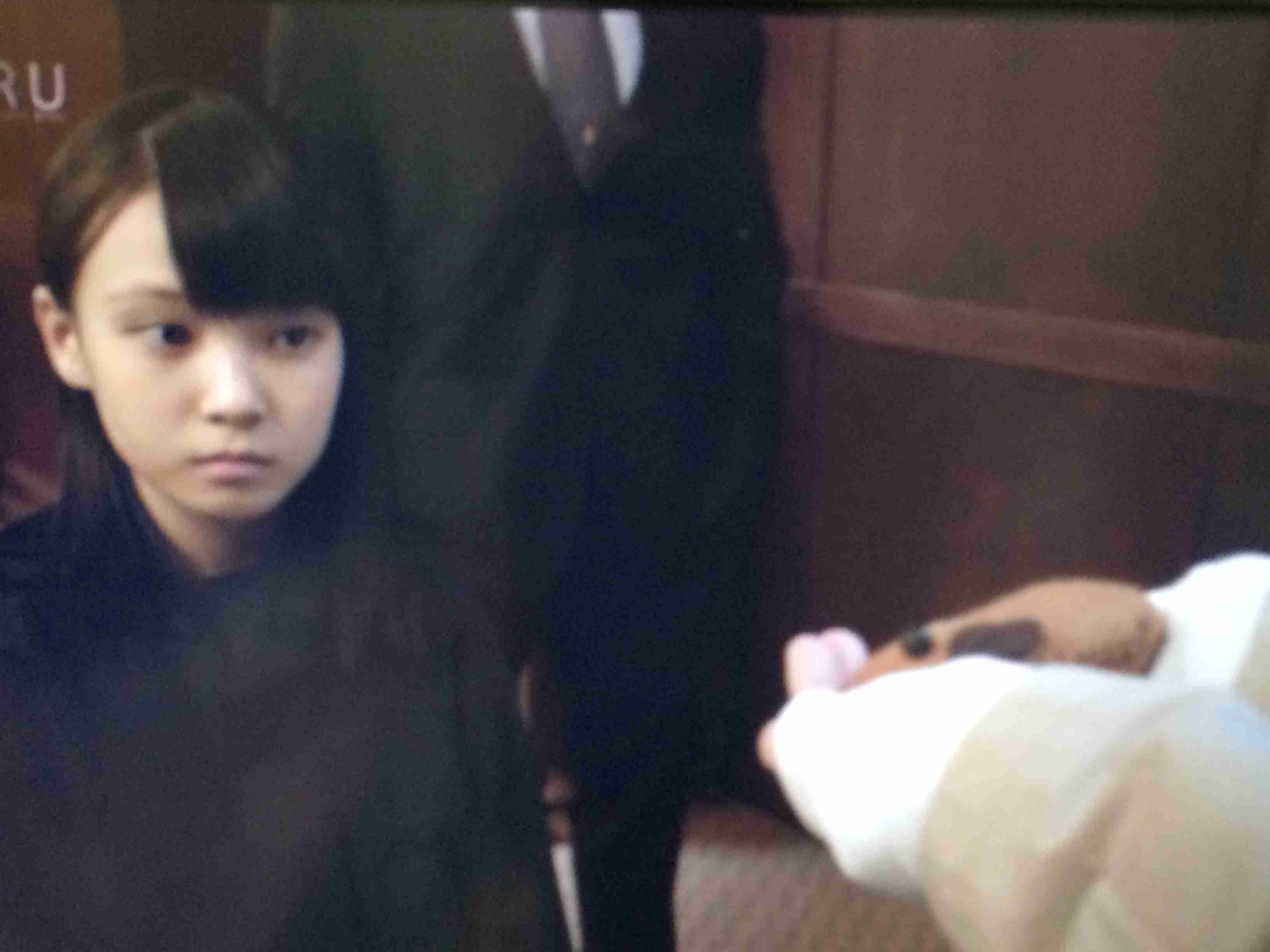 杏、“激似”子役とツーショット……月9「デート」で共演