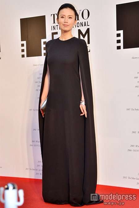 「まるでホステス…」アカデミー賞ワーストドレッサーは大島優子とあの2人