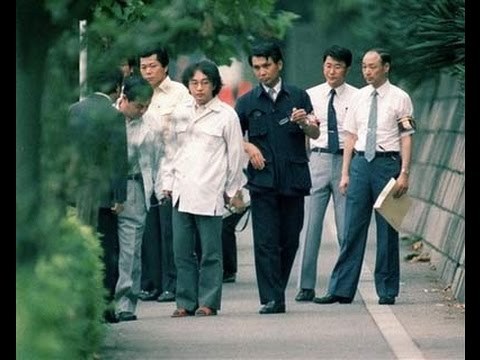 川崎・中１殺害、逮捕された18歳少年を衣装ケースのようなカバーで覆い立ち会わせ現場検証←“保護しすぎ”の声