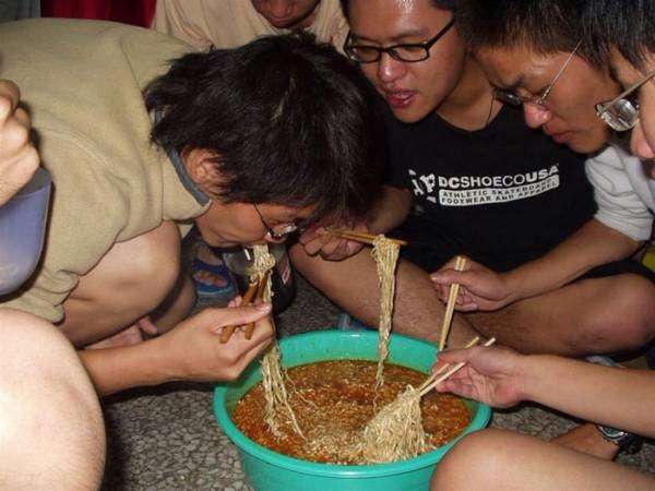 世田谷一家殺害「現場近くで手に血付いた男」目撃情報