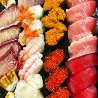 子供に、お刺身や生物を食べさせる年齢