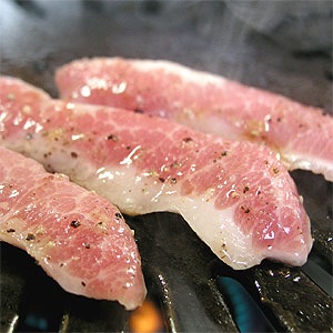 焼肉で必ず注文するものは何？