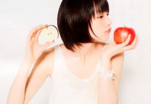 ベッキー&能年玲奈のホワイトデート2ショットが話題「意外な2人」「新鮮」