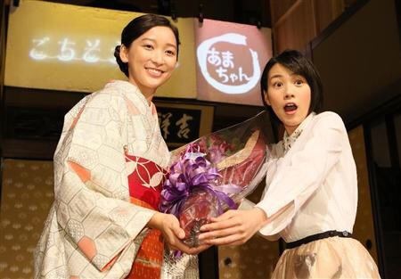 ベッキー&能年玲奈のホワイトデート2ショットが話題「意外な2人」「新鮮」