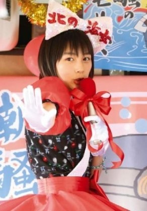 ベッキー&能年玲奈のホワイトデート2ショットが話題「意外な2人」「新鮮」