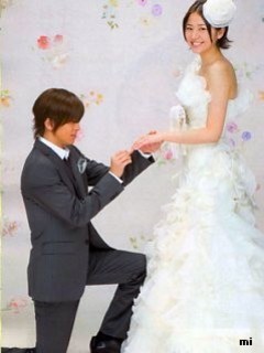 芸能人のウエディングドレス姿を貼っていこう