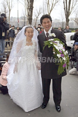 芸能人のウエディングドレス姿を貼っていこう