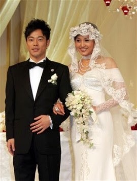 芸能人のウエディングドレス姿を貼っていこう