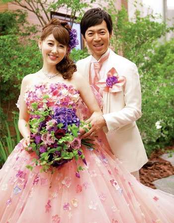 芸能人のウエディングドレス姿を貼っていこう