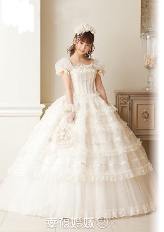 芸能人のウエディングドレス姿を貼っていこう