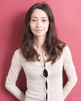 あなたのお母さんは誰に似てますか？
