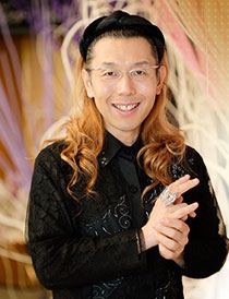 あなたのお母さんは誰に似てますか?