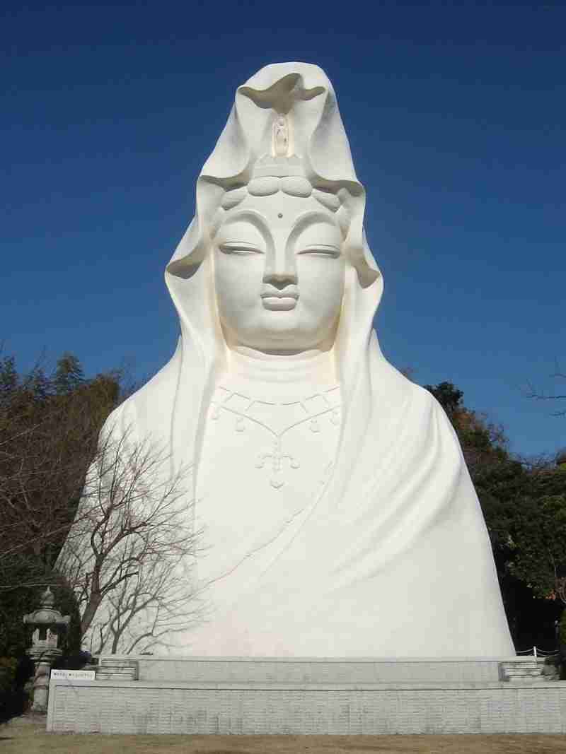 あなたのお母さんは誰に似てますか？