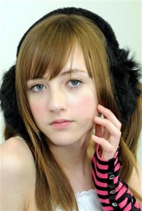 佐々木希も絶賛の美貌!“リアルバービー”と呼ばれるアメリカ人美女、ダコタ・ローズ、バラエティー初出演で流暢な日本語披露