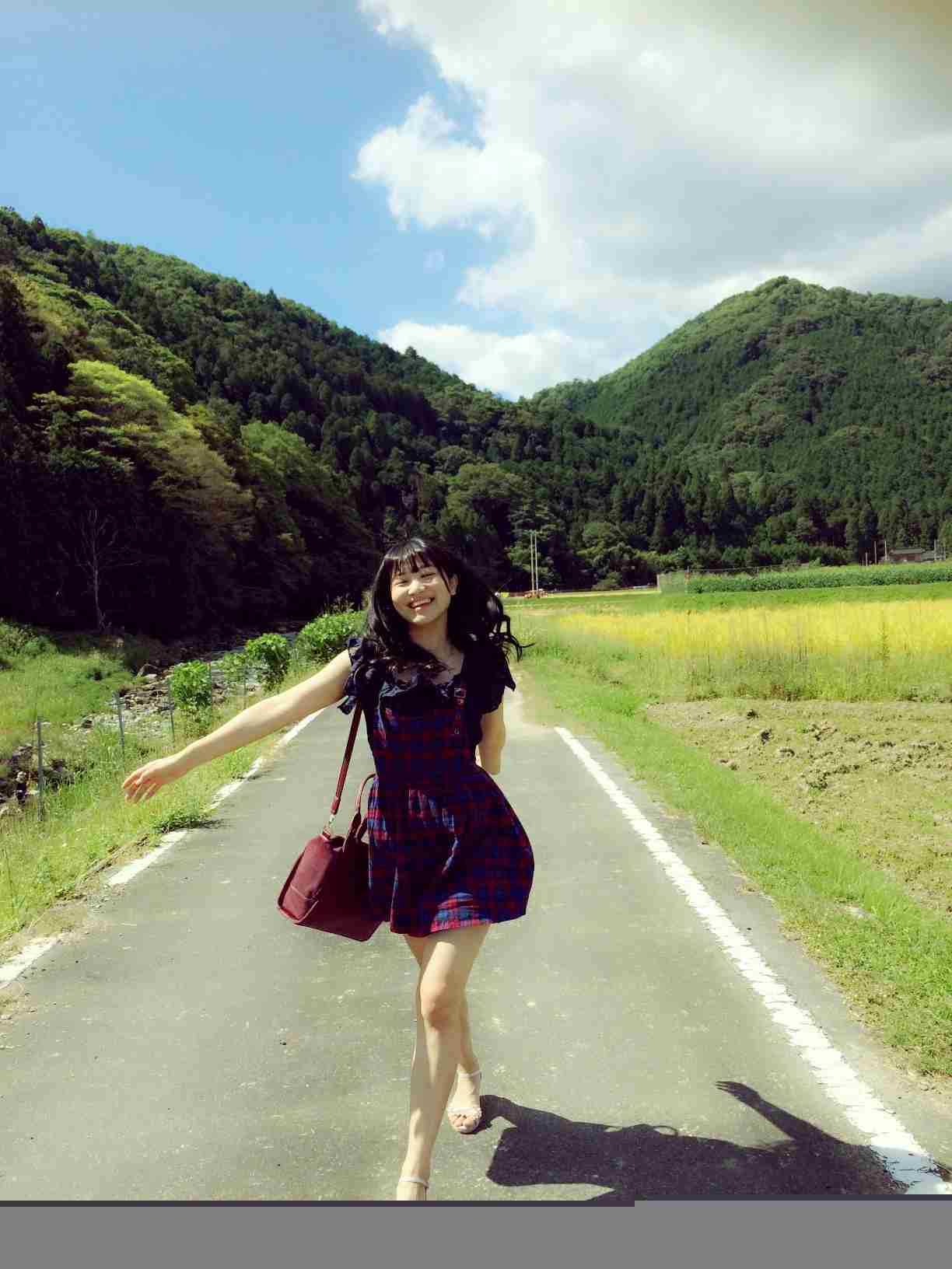 女性の旅ファッション