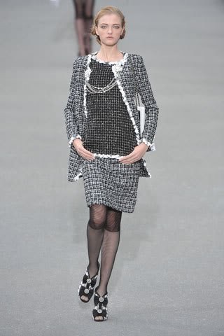 母親が服装に口を出してくる人