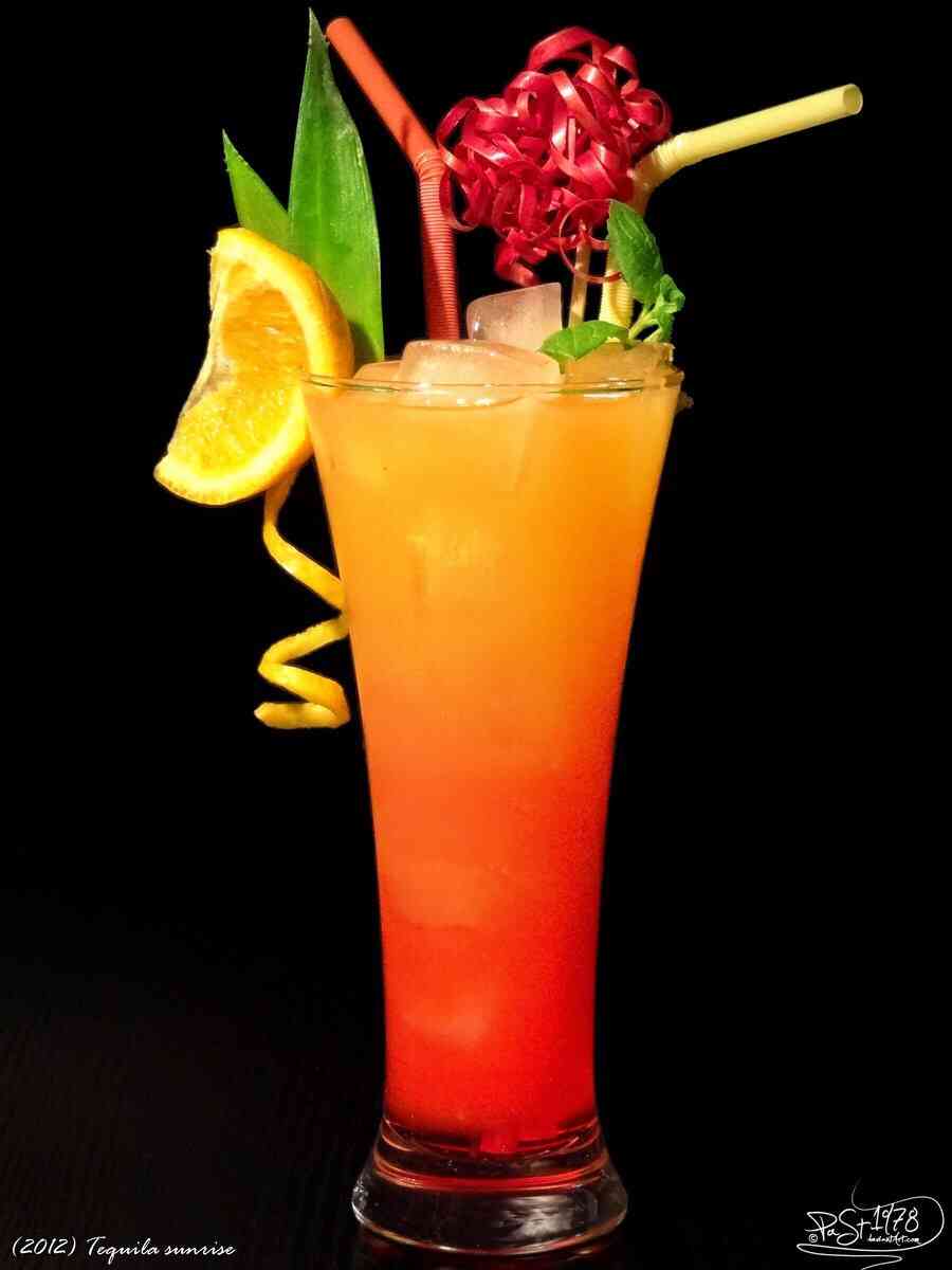 カクテル好きの方～！