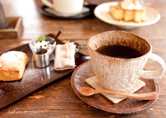 カフェでの滞在時間はどれくらいですか？