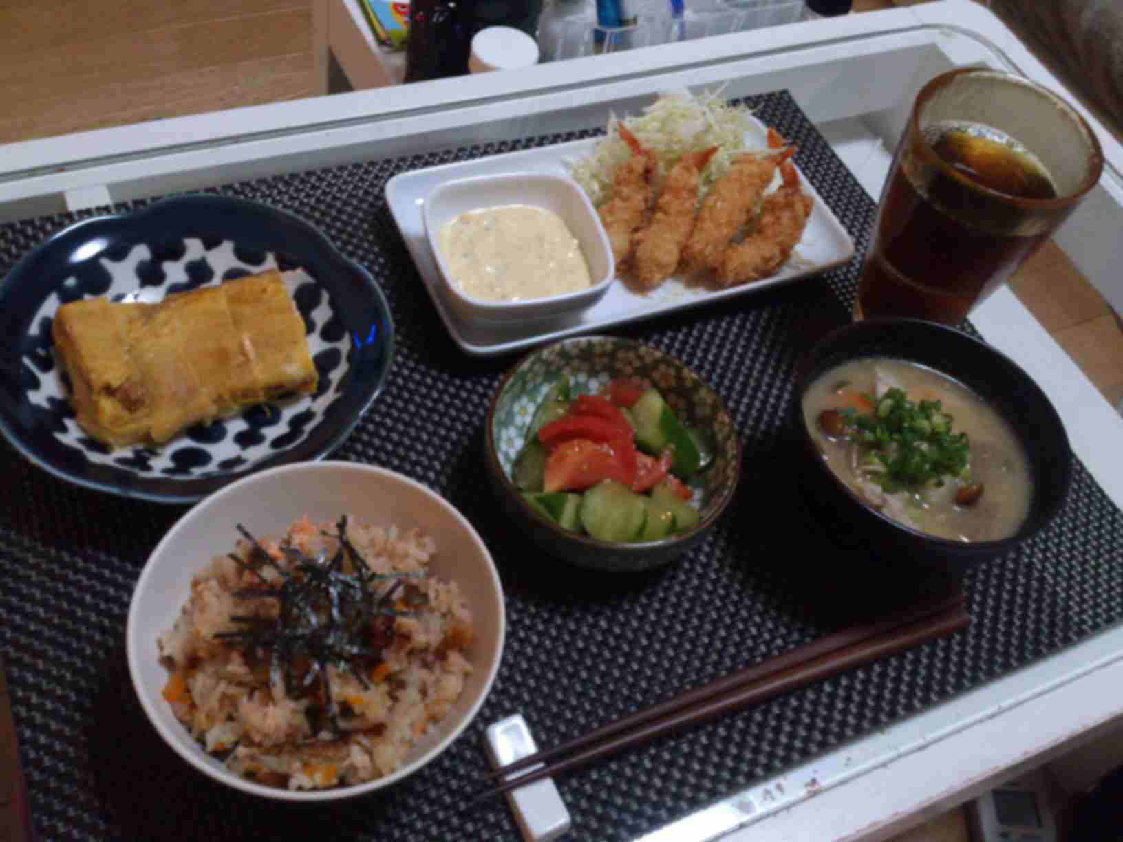 炊き込みご飯の時、おかずは何にしますか?