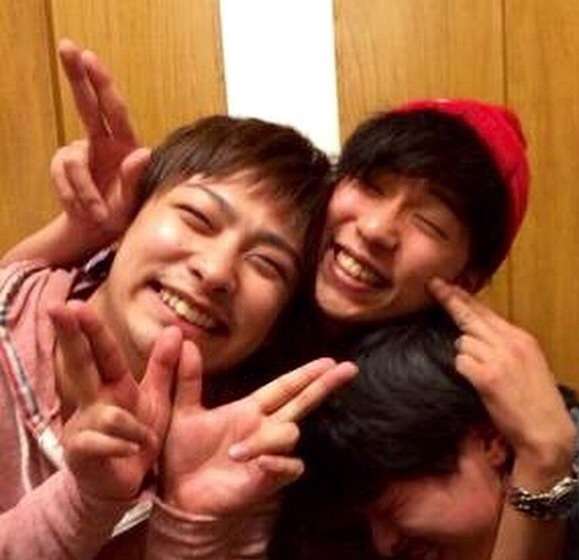 “女子中高生が好きな芸人”1位は8.6秒バズーカー。NON STYLEは“苦手な芸人”と両方で王座陥落。