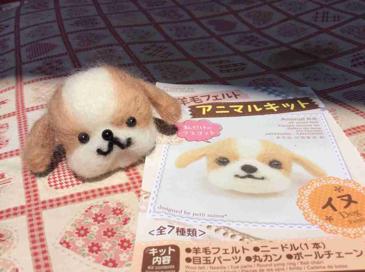 「羊毛フェルト」のマスコット作りがやっぱり難しいとTwitterで話題 / 見本とは違うハイブリッドな生き物が完成する件