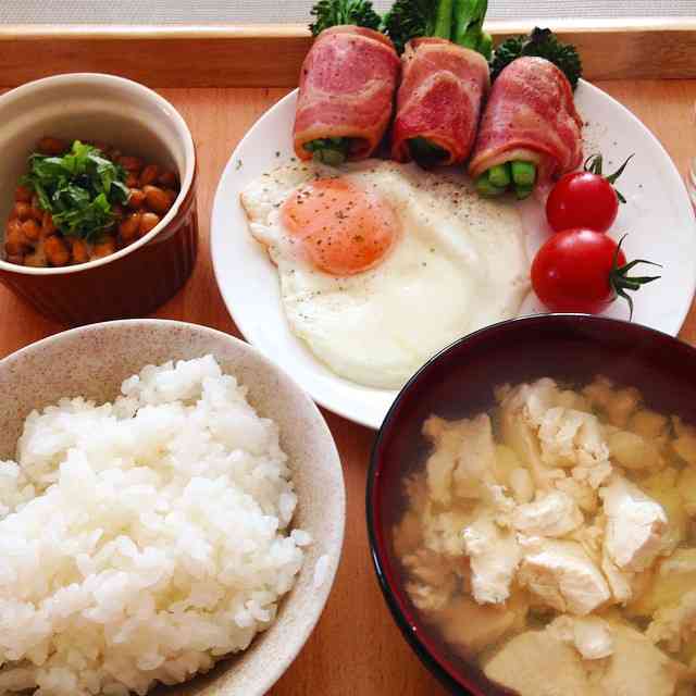 朝食がご飯派の方!!(オカズはどんなものにしてますか?)