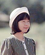 佳子さま、ICU入学式に御出席！スーツ姿が可愛いと話題に