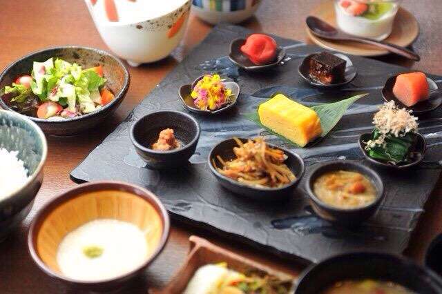 朝ご飯、米派ですか？パン派ですか？