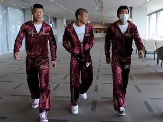 EXILE、4万円ジャージ販売のブランドで荒稼ぎ？ パンツは4千円、メンバーも宣伝必死