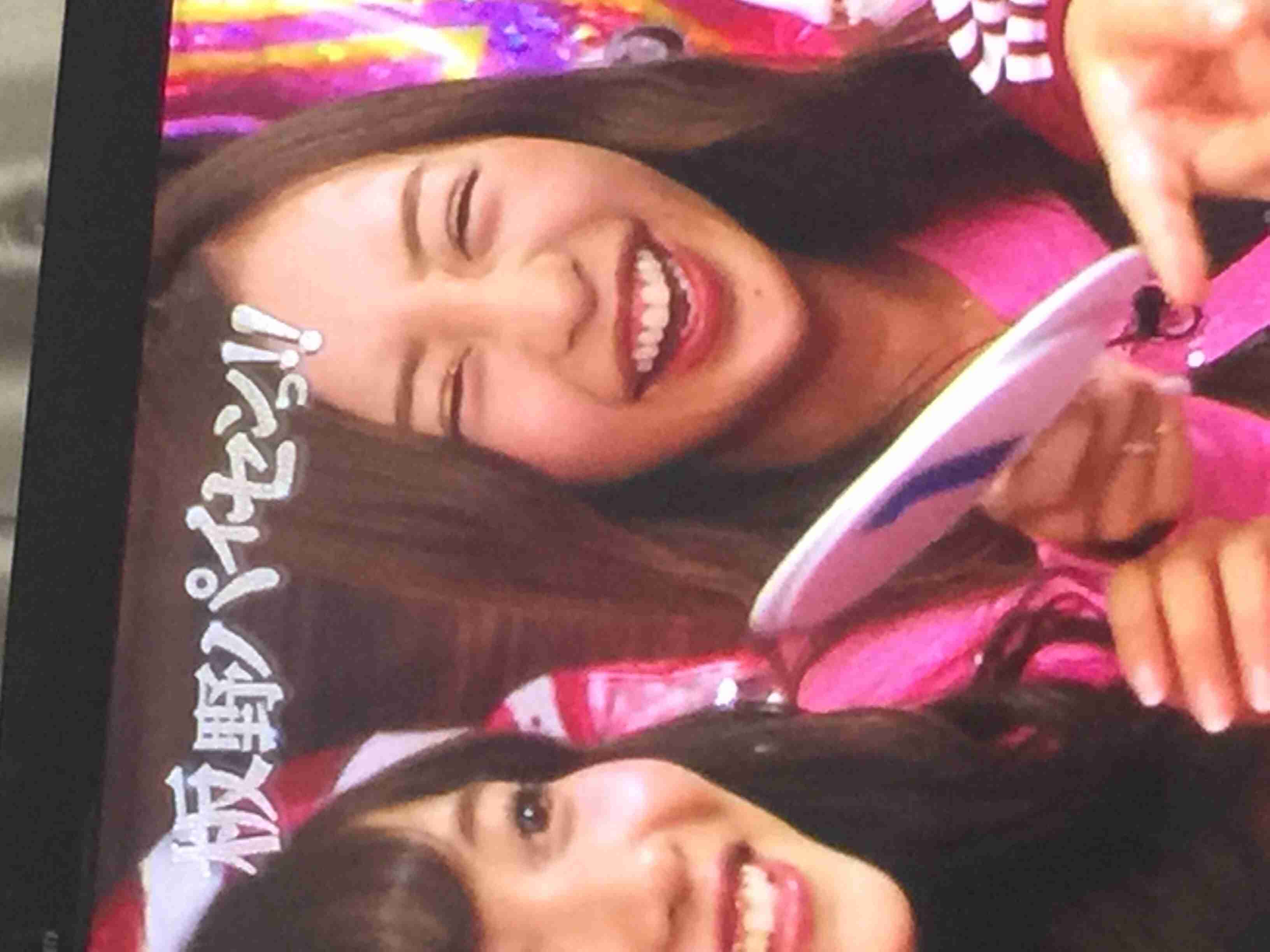 板野友美、子ども時代の日焼けした姿に反響。「黒くてもかわいすぎるよ~」