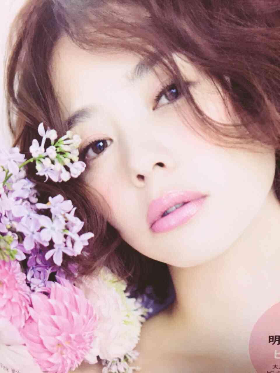 口紅やリップグロスは何色派？