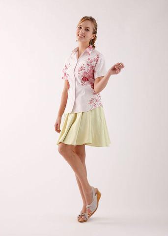 夏のオフィスファッション