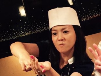 華原朋美「『愛してる』とか『大好き』と書いちゃいけないワードが出てきた」「（歌いながら涙が込み上げてきたが）未練がましく思われるので泣かない」