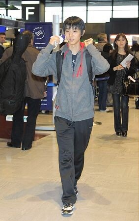 羽生結弦がアイスショーで4回転ループを失敗土下座謝罪