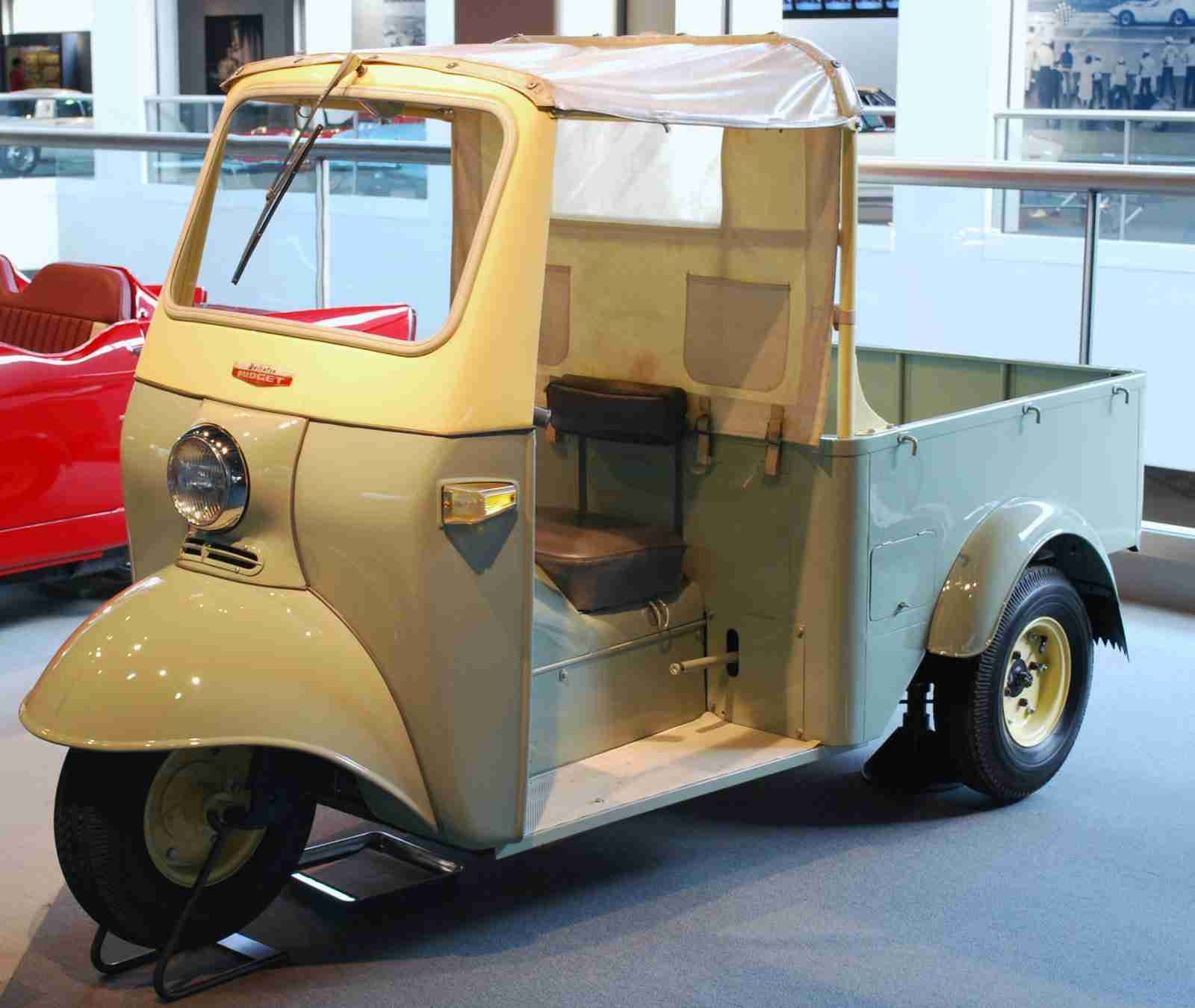 いつか乗ってみたい車はなんですか？