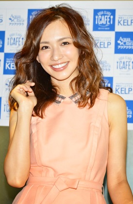 どんな芸能人の事も絶対褒めなきゃいけないトピ