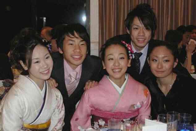 浅田真央が練習再開、現役続行視野に18日会見へ