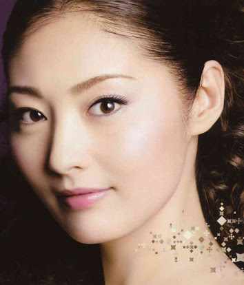 なれるものなら誰の顔になりたい?