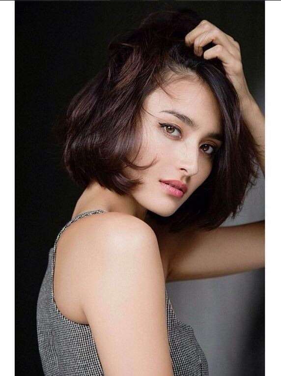 なれるものなら誰の顔になりたい?