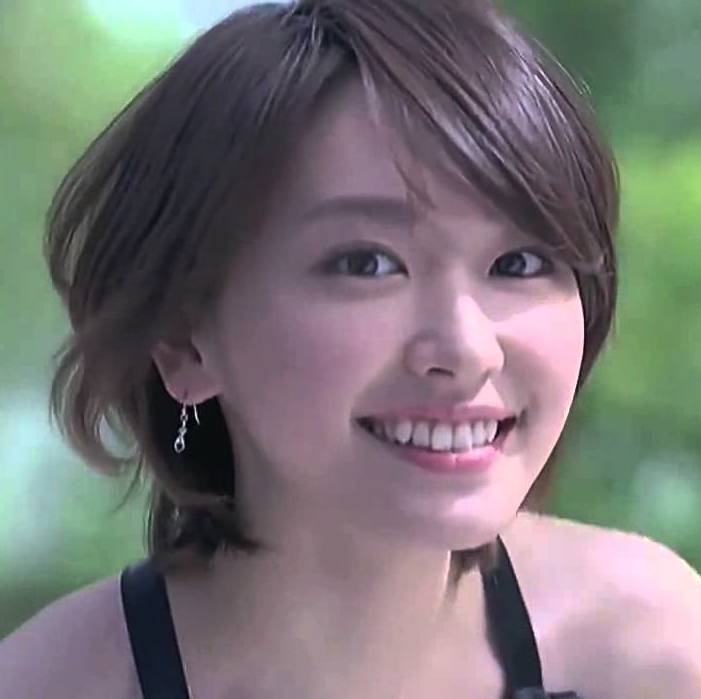 なれるものなら誰の顔になりたい?