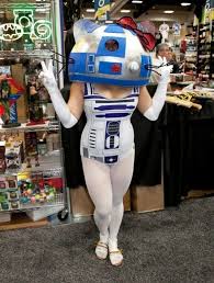 【画像】スターウォーズ展にいたR2D2のコスプレが酷すぎるｗ