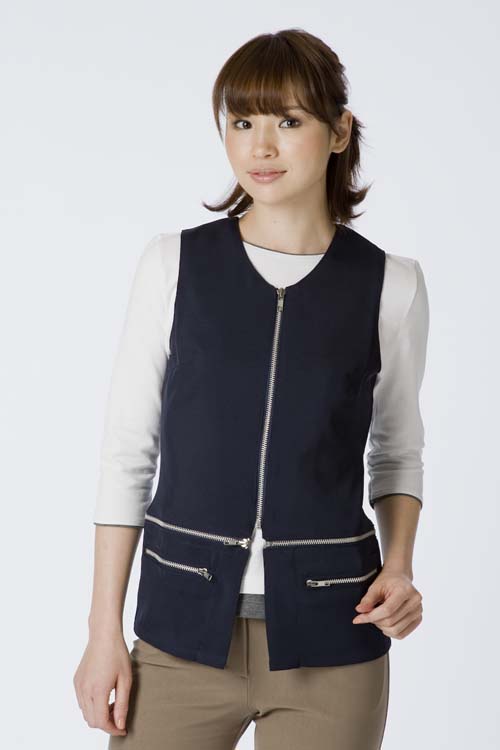 シンプルなファッションが好きな人！