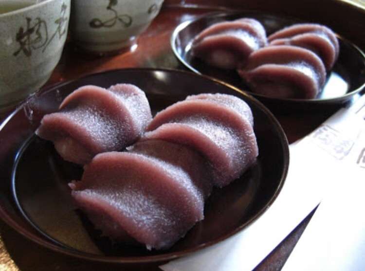 ひたすら甘い物を貼るトピ